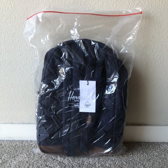 NEW! Herschel Supply Co. Pop Quiz Backpack 25L - Navy/Tan - Picture 6 of 6